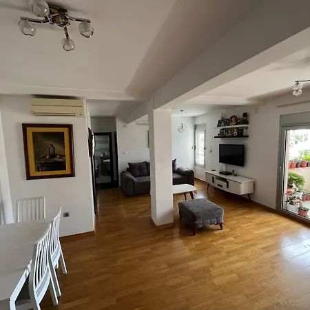 Budva City Apartman *