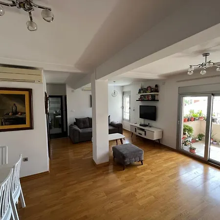 아파트 Budva City Apartman 부드바