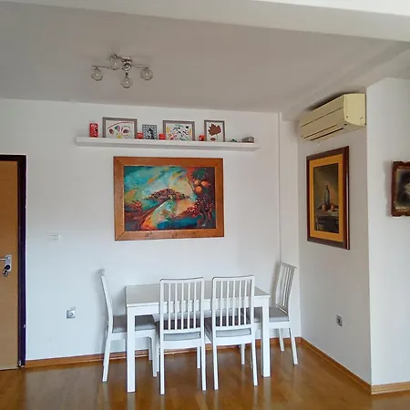 아파트 Budva City Apartman *